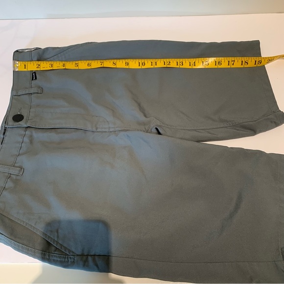 Hurley Nike Dri-Fit Youth Boys Shorts, Grey Size 16 - Picture 8 of 9